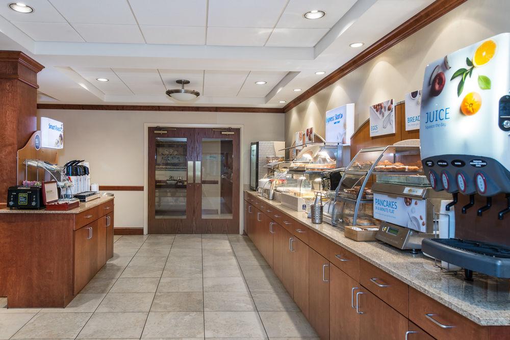 Holiday Inn Express & Suites Tilton By Ihg Exterior foto