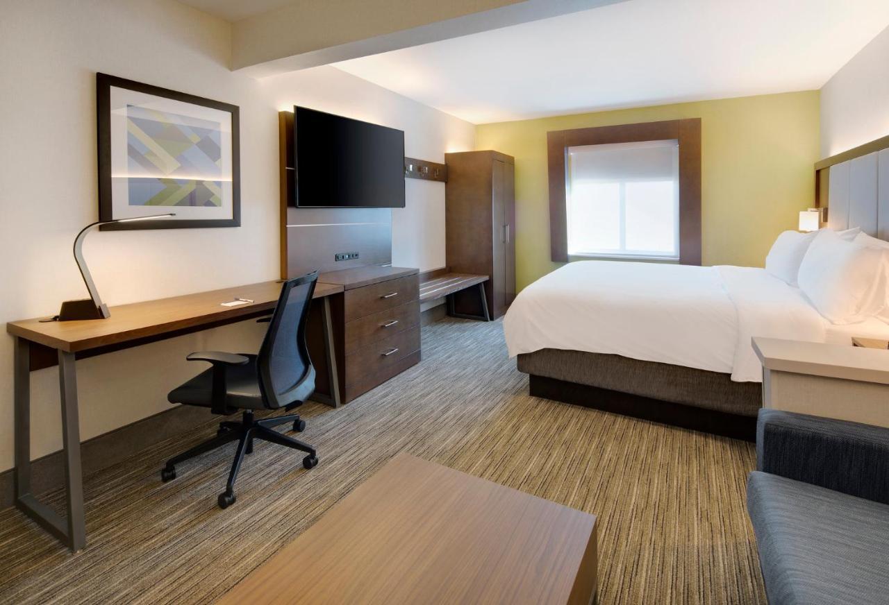 Holiday Inn Express & Suites Tilton By Ihg Exterior foto
